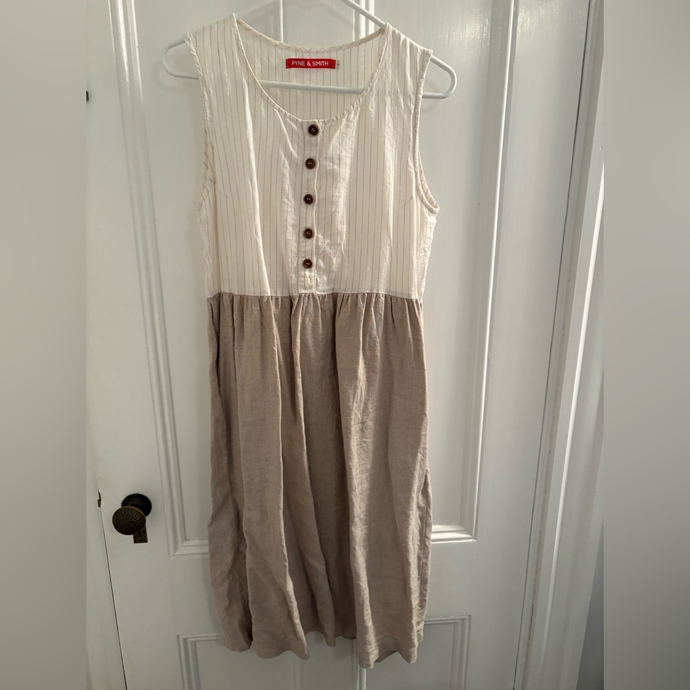 Pyne & Smith small two-toned desleeved no 11